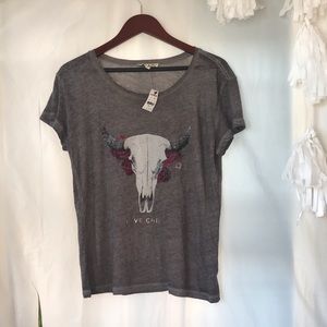 Express Skull & Roses T-shirt “ Love Child “